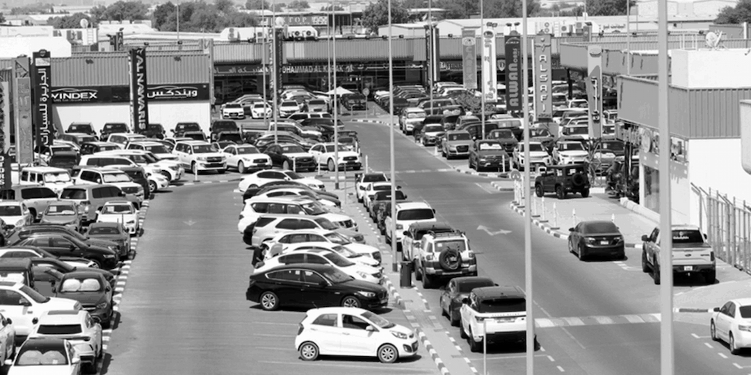 Dubai Auto Market photo 5